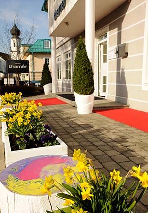 Galerie_Bad-Endorf_EM09319a_300x433px.jpg Galerie_Bad-Endorf_EM09319a_300x433px.jpg